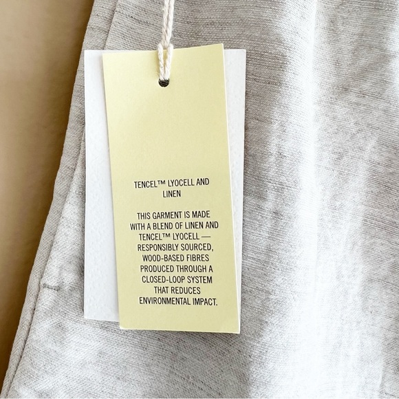 New Aritzia WILFRED Omnia Linen Shorts in Natural Ecru size Medium SOLD - Picture 11 of 15